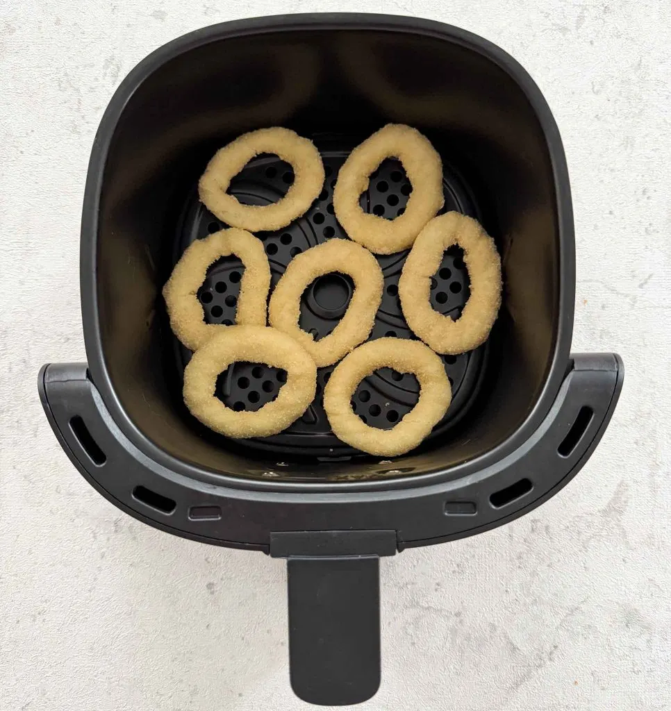 How To Make Air Fryer Frozen Onion Rings Layer