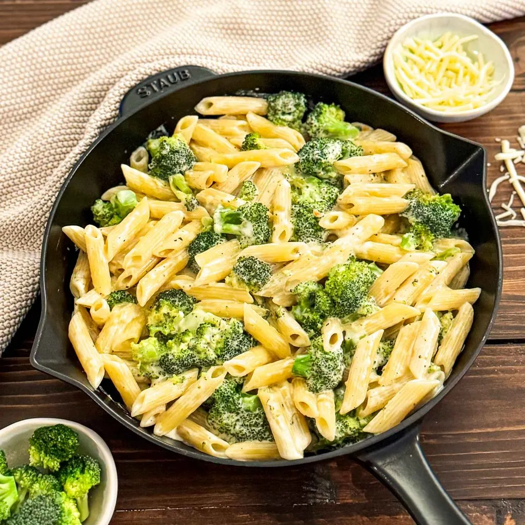Creamy Broccoli Pasta only 20 minutes